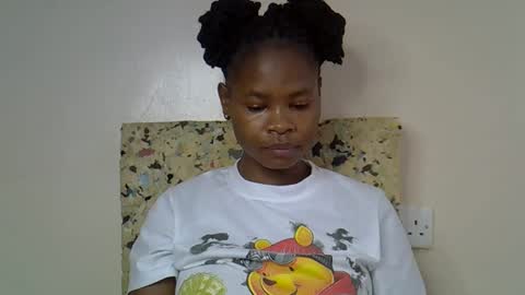 Molyne online show from March 30, 4:02 am