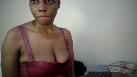 Snapshot of sexy_muna2 chatting on May 15, 5:14 am sexy_muna2 online show from May 15, 5:14 am