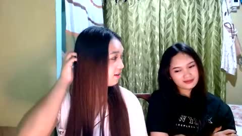 Snapshot of sexy_myraflor19 chatting on July 28, 6:31 pm sexy_myraflor19 online show from July 28, 6:31 pm