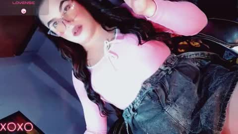 Snapshot of sexy_mysterious_dirty_girl chatting on May 9, 12:49 am queen online show from May 9, 12:49 am