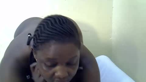 Snapshot of sexy_naila2 chatting on March 1, 11:34 am sexy_naila2 online show from March 1, 11:34 am