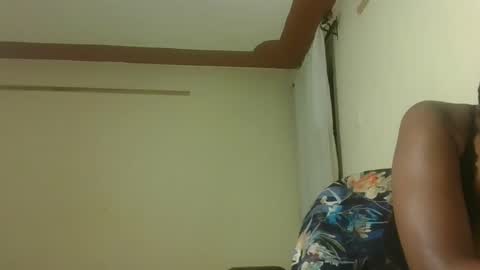 Snapshot of sexy_nay chatting on October 19, 12:06 pm Sexy nay online show from October 19, 12:06 pm