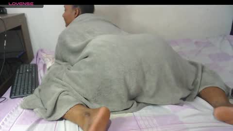 Snapshot of sexy_night_bm chatting on January 17, 5:00 am Jhoana online show from January 17, 5:00 am