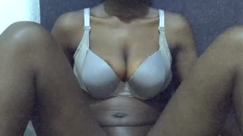 sexy_peach4 online show from June 19, 11:52 pm