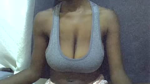 sexy_peach4 online show from June 23, 10:52 pm
