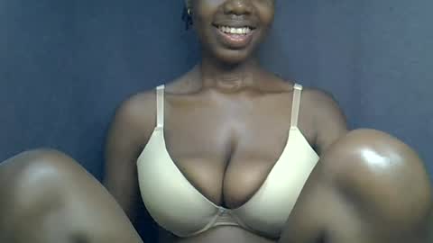 sexy_peach4 online show from July 1, 10:09 pm