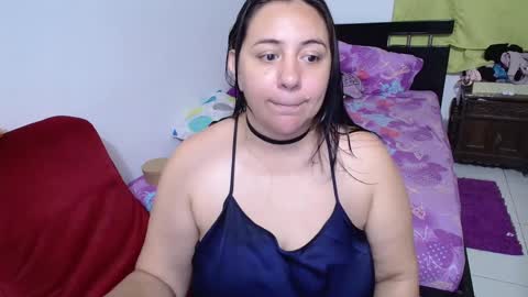 Snapshot of sexy_ticki chatting on December 29, 1:02 am janel online show from December 29, 1:02 am