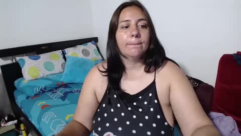 Snapshot of sexy_ticki chatting on February 4, 12:29 am janel online show from February 4, 12:29 am