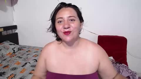 Snapshot of sexy_ticki chatting on May 4, 4:58 pm janel online show from May 4, 4:58 pm