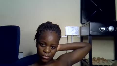 Snapshot of sexy_tits66 chatting on March 18, 10:57 pm sexy_tits66 online show from March 18, 10:57 pm