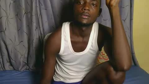 sexy_troy22 online show from March 24, 3:11 am