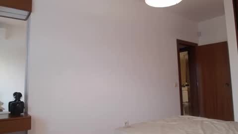 Snapshot of sexyandmarried chatting on October 21, 10:38 am sexyandmarried online show from October 21, 10:38 am