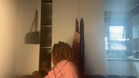 sexyasszeeee online show from March 1, 10:50 am