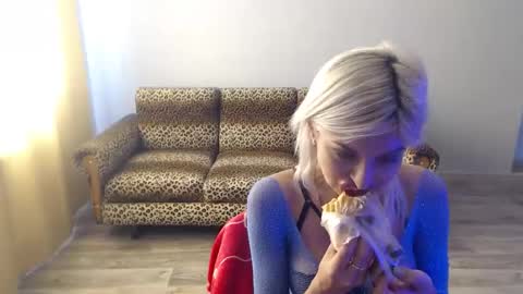 Snapshot of sexybeatriice chatting on September 19, 6:26 am sexybeatriice online show from September 19, 6:26 am