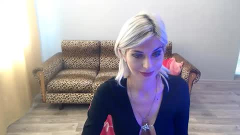 Snapshot of sexybeatriice chatting on October 1, 6:41 am sexybeatriice online show from October 1, 6:41 am