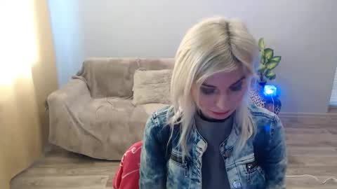 sexybeatriice online show from February 4, 7:14 am