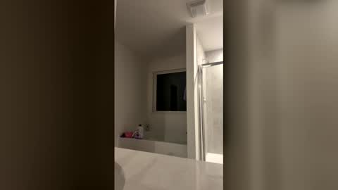 Snapshot of sexybexley chatting on March 13, 4:08 am Sexybexley online show from March 13, 4:08 am