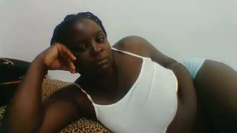 Snapshot of sexyblackgal10 chatting on May 31, 7:59 pm sexyblackgal10 online show from May 31, 7:59 pm
