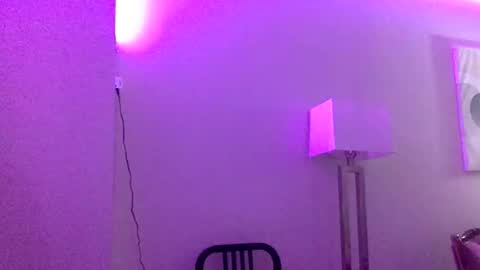 Snapshot of sexyblondiifreak chatting on March 3, 6:19 am karmen online show from March 3, 6:19 am