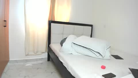 sexybootydoll online show from February 12, 12:11 pm