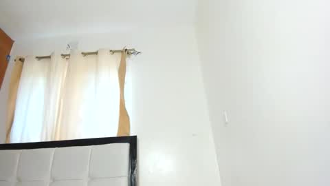 sexybootydoll online show from March 26, 10:43 am