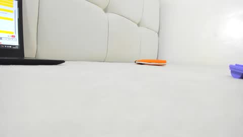 sexybootydoll online show from April 19, 3:28 am