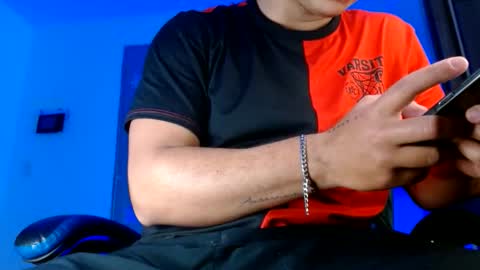 Snapshot of sexyboy_bigclit chatting on June 9, 9:26 pm Iker online show from June 9, 9:26 pm