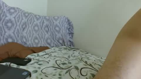 Snapshot of sexyboylatino19cm chatting on February 11, 5:18 pm Daniel online show from February 11, 5:18 pm