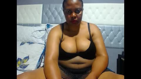sexybustyebony19 online show from April 18, 12:53 pm