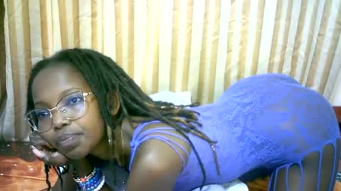 Snapshot of sexycandy2389 chatting on June 19, 2:54 pm Candy online show from June 19, 2:54 pm