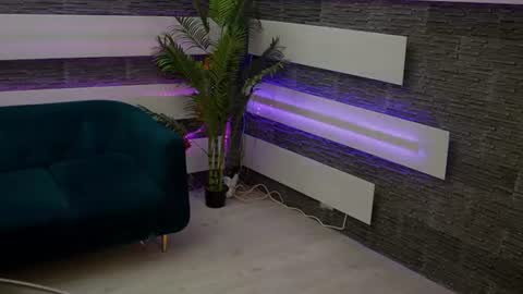 Snapshot of sexycelline chatting on June 16, 4:37 am Celline online show from June 16, 4:37 am