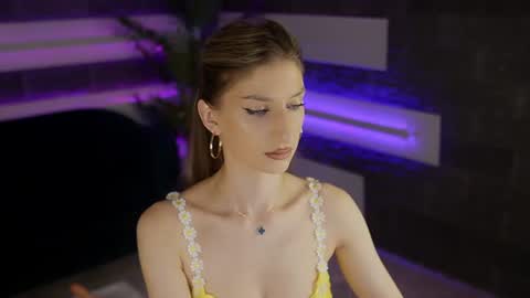 Snapshot of sexycelline chatting on July 18, 12:48 am Celline online show from July 18, 12:48 am