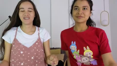 chanell and yina online show from May 7, 1:49 pm
