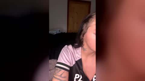 Snapshot of sexychas28 chatting on February 27, 2:17 pm Chasity online show from February 27, 2:17 pm