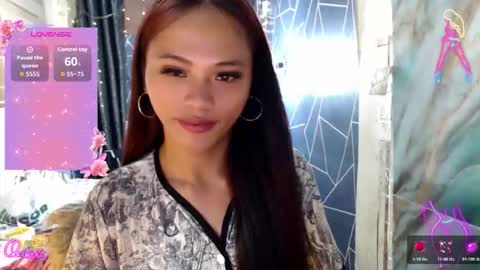 Snapshot of sexycheng chatting on May 22, 5:18 pm Miss Cheng online show from May 22, 5:18 pm