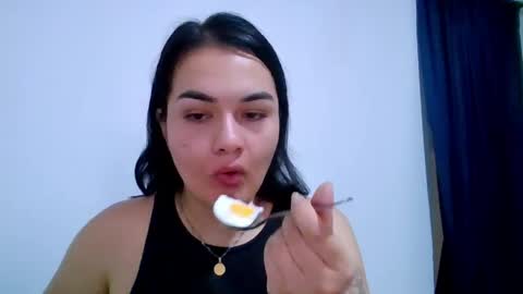 sexychubbyanna online show from April 20, 3:59 pm