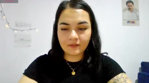 Snapshot of sexychubbyanna chatting on May 29, 3:37 am sexychubbyanna online show from May 29, 3:37 am