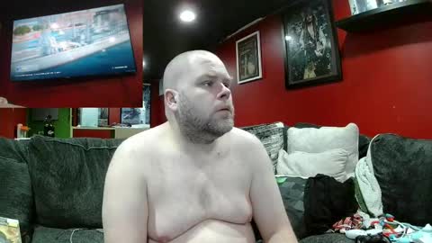 Snapshot of sexydadfigure chatting on April 2, 1:03 am Sexydadfigure online show from April 2, 1:03 am
