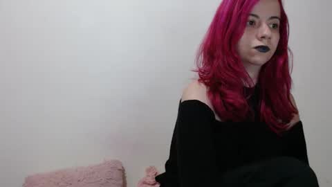 Snapshot of sexydemonangel chatting on April 29, 11:14 am sexydemonangel online show from April 29, 11:14 am
