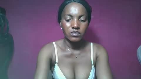 Snapshot of sexydoll32 chatting on March 14, 3:56 am sexydoll32 online show from March 14, 3:56 am