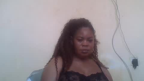 Snapshot of sexydove2 chatting on June 26, 7:24 am EMILY online show from June 26, 7:24 am