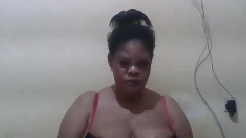 Snapshot of sexydove2 chatting on July 4, 3:24 am EMILY online show from July 4, 3:24 am