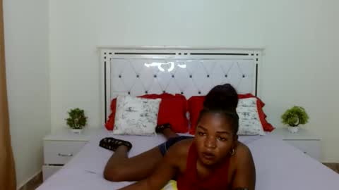 Snapshot of sexyebony256 chatting on February 15, 12:22 pm SexyEbony online show from February 15, 12:22 pm