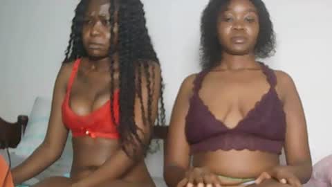 Snapshot of sexyebony283378 chatting on June 30, 3:51 am sexyebony283378 online show from June 30, 3:51 am
