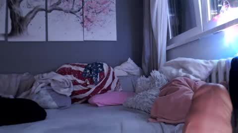 Snapshot of sexyella25 chatting on January 16, 9:08 pm     .... ............ Onlyfans   online show from January 16, 9:08 pm