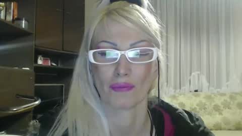 Snapshot of sexyeni chatting on May 14, 9:54 pm ENI pvt moan your name WHEN I M NOT online you tell me in SNAPCHAT deal yes add me... FREE TWITTER magiconline101...... online show from May 14, 9:54 pm