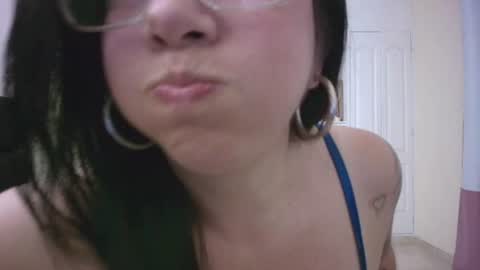 Snapshot of sexyeva_25 chatting on July 13, 4:26 am Eva online show from July 13, 4:26 am