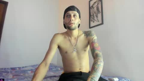 Snapshot of sexyfetissh chatting on March 5, 3:13 am sexyfetissh online show from March 5, 3:13 am