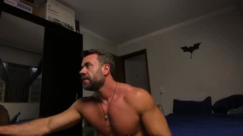 Snapshot of sexyflightz chatting on December 18, 9:08 pm chris online show from December 18, 9:08 pm