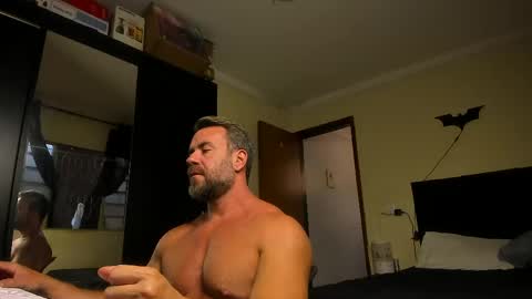 Snapshot of sexyflightz chatting on May 8, 7:52 pm chris online show from May 8, 7:52 pm